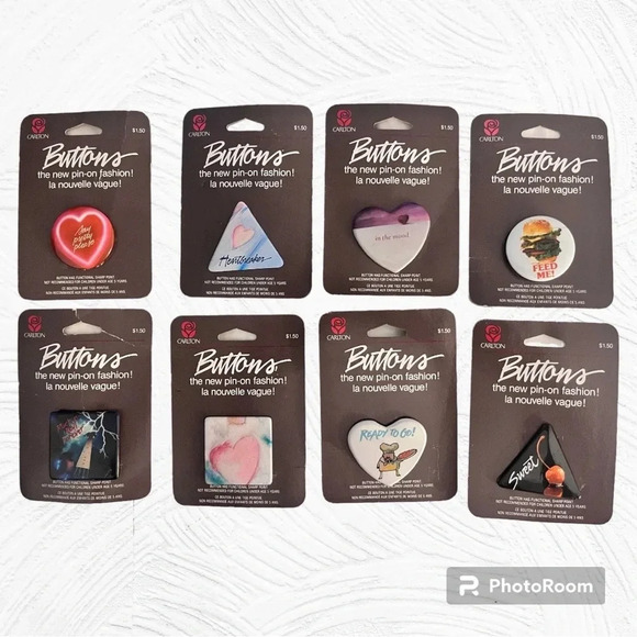 8 Vintage Carlton Buttons/Pins - Picture 1 of 10